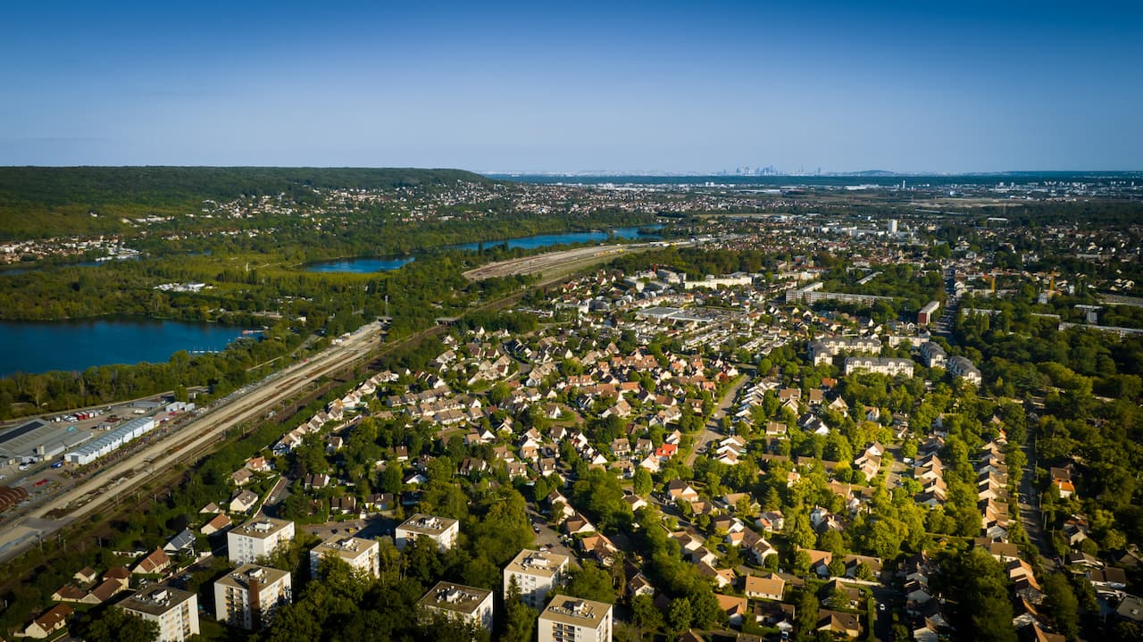 Rénovation de toiture et isolation à Verneuil-sur-Seine par Couverture Kevin Scherrer