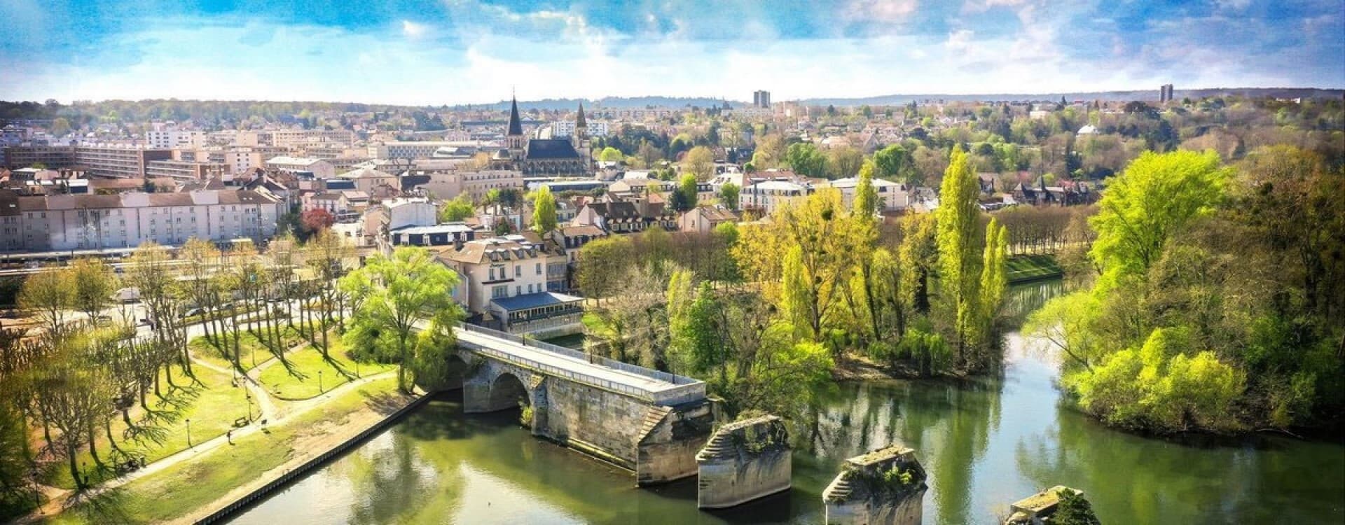 Rénovation de toiture et zinguerie à Poissy par Couverture Kevin Scherrer